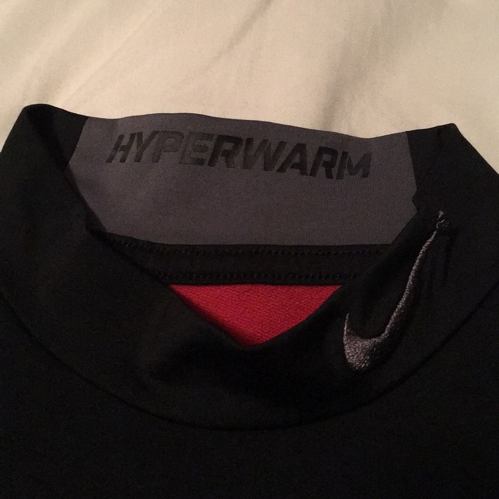 Nike - Picture 2 of 5